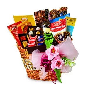 Alia Happy Flower and Chocolates Gift Box (Medium) | Johor Bahru Delivery  Only